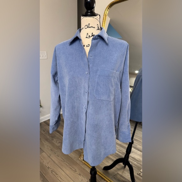 Zara Light Blue Textured Top - Picture 2 of 13